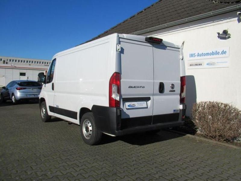 Gebraucht Fiat Ducato 140 PS (102 kW) 2021 Weiss Van