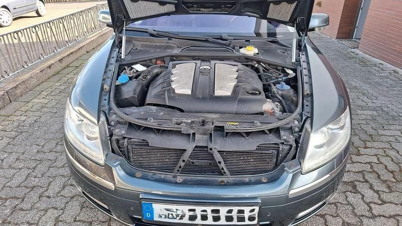 Gebraucht VW Phaeton 239 PS (175 kW) 2008 Grau Limousine