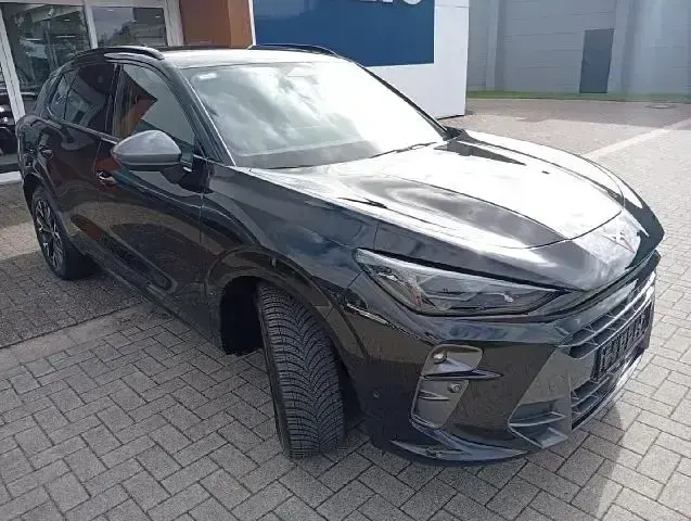 Gebraucht Cupra Terramar 150 PS (110 kW) 2025 Schwarz SUV