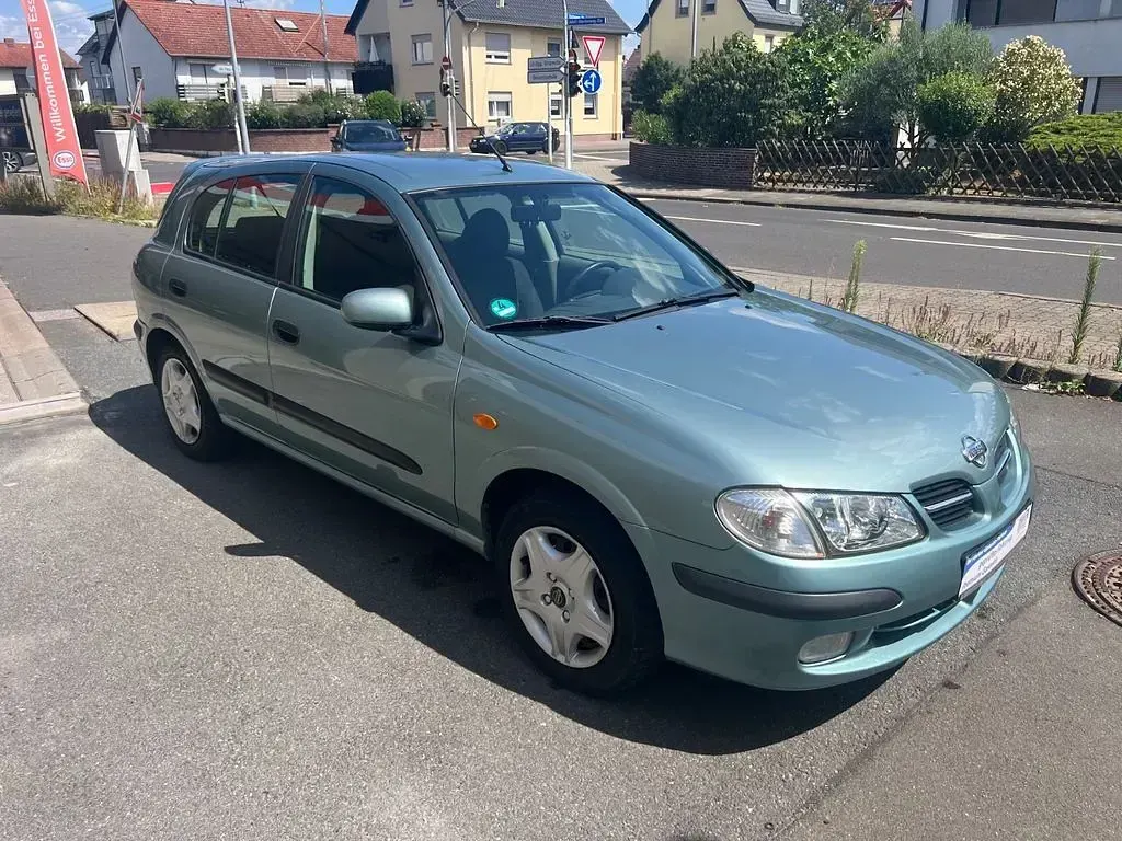 Gebraucht Nissan Almera Visia 98 PS (72 kW) 2002 Blau Limousine