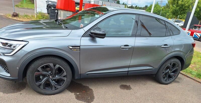 Grau Gebraucht 2023 Renault Arkana R.S. SUV | 22.150 € (Guter Preis) - Bild 1/4