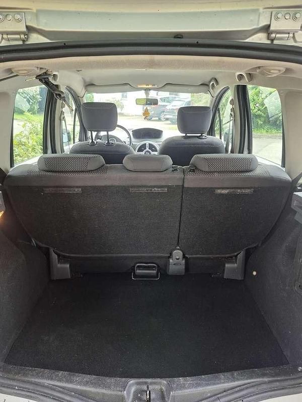 Gebraucht Renault Modus Dynamique 101 PS (74 kW) 2010 Silber Van / Kleinbus