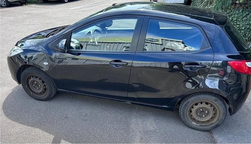 Second-hand Mazda 2 86 CP (63 kW) 2010 Negru Hatchback