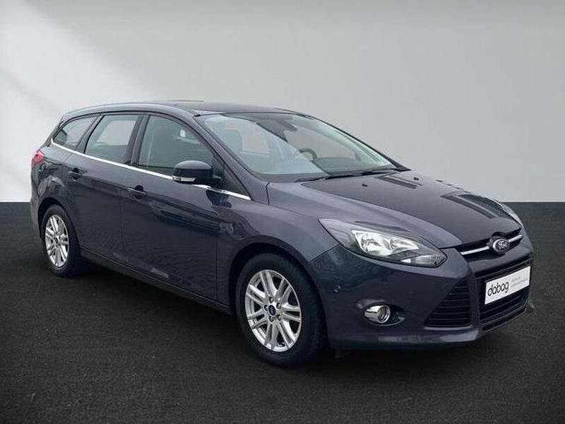 Gebraucht Ford Focus Titanium 125 PS (91 kW) 2014 Midnight skygrau metallic Kombi