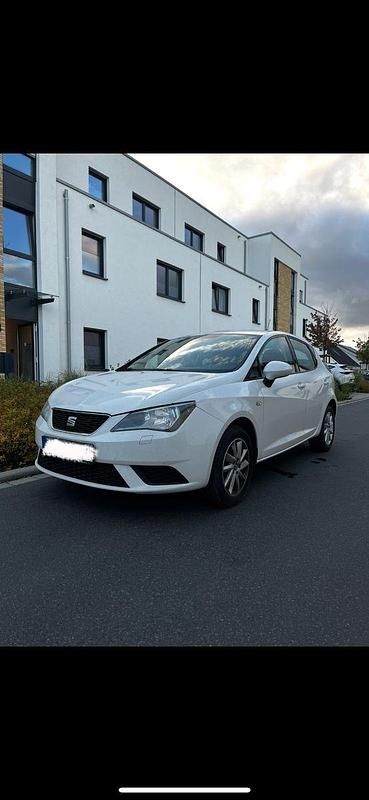 Weiß Gebraucht 2014 Seat Ibiza Style Kleinwagen | 4.000 € (Guter Preis) - Bild 1/4