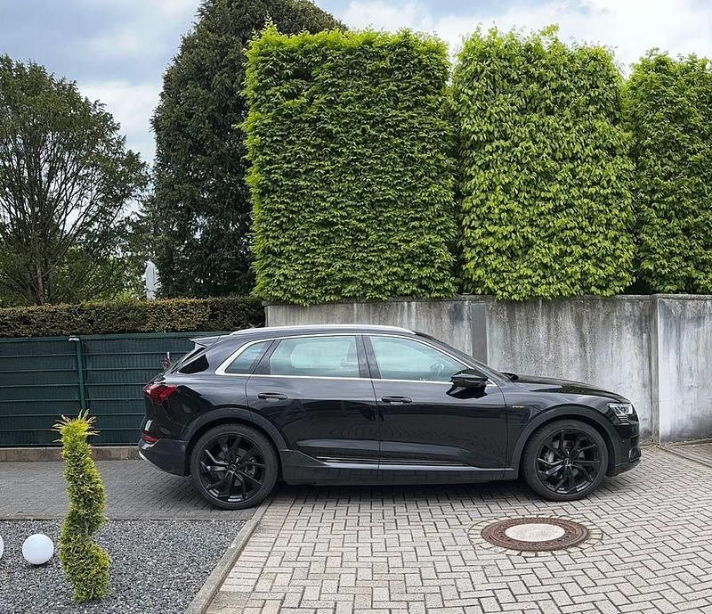 Gebraucht Audi e-tron Advanced 300 kW (408 PS) 2020 Schwarz SUV