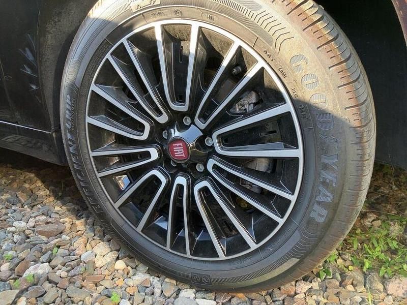 Cinema schwarz (5cd) Gebraucht 2023 Fiat Tipo Basis Limousine | 24.990 € (Teuer) - Bild 1/4