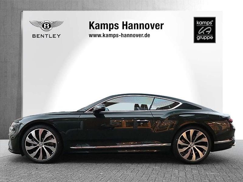 Second-hand Bentley Continental 680 CP (500 kW) 2025 Verde Coupe