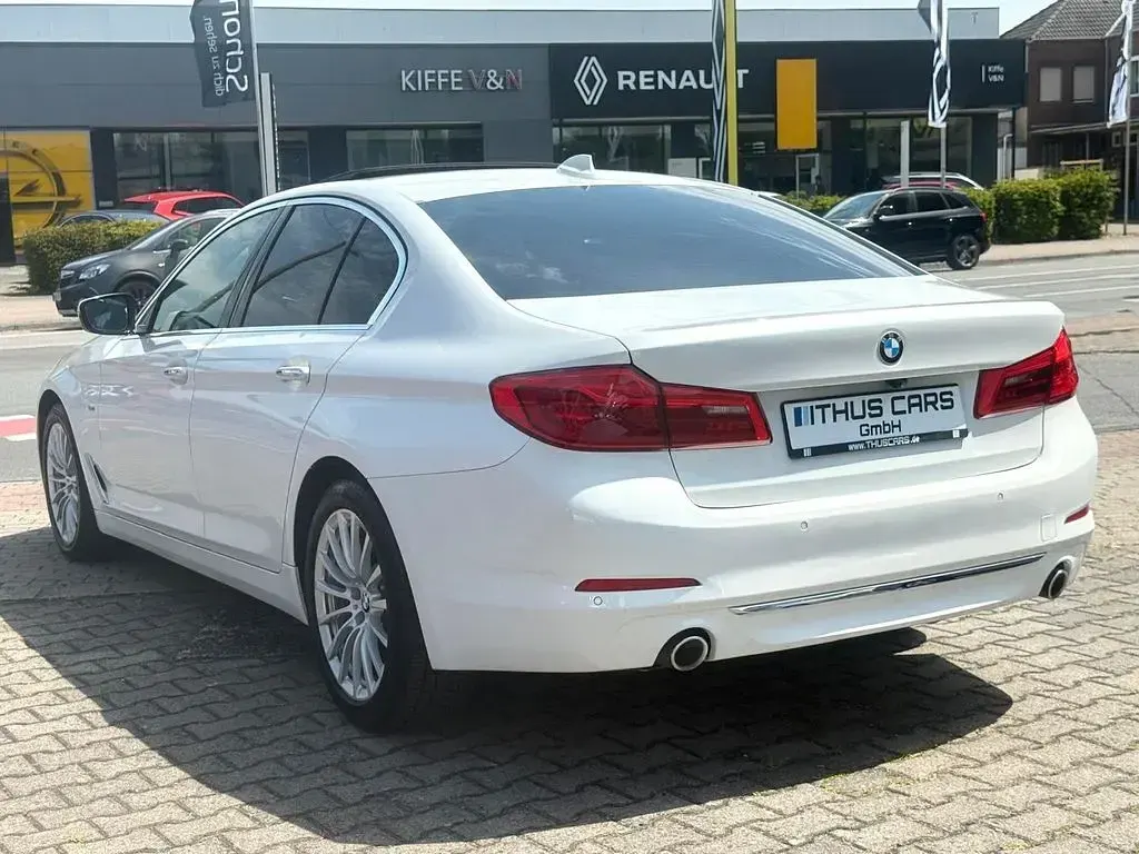 Gebraucht BMW 525 Luxury Line 231 PS (169 kW) 2017 Mineralweiss metallic Limousine