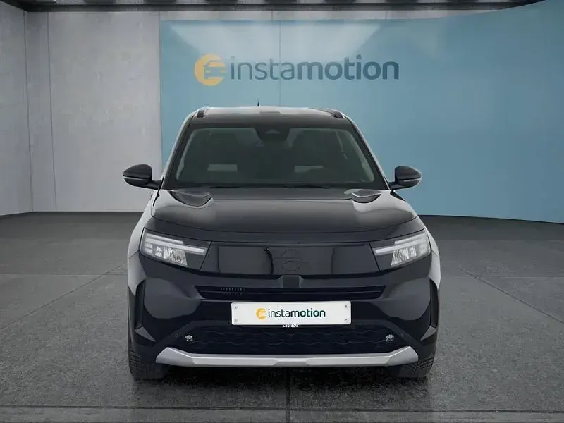 Neu Opel Frontera 145 PS (106 kW) 2026 Schwarz SUV