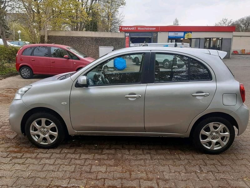 Gebraucht Nissan Micra 2015 Silber Kleinwagen