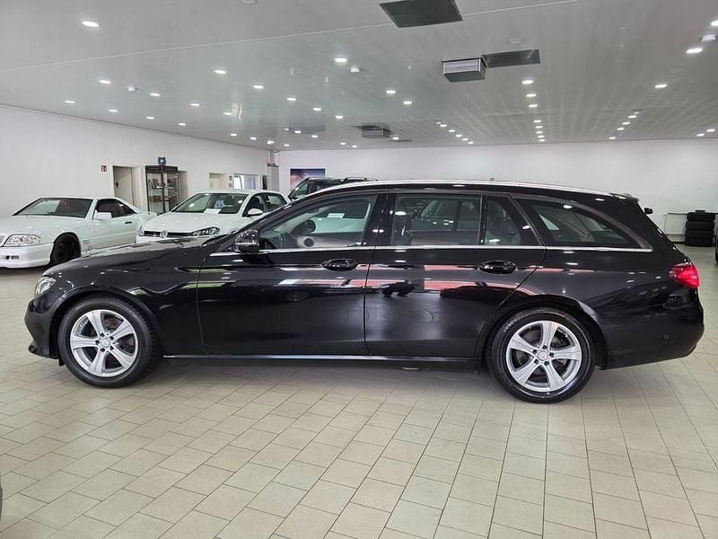 Gebraucht Mercedes E220 194 PS (142 kW) 2020 Schwarz Kombi