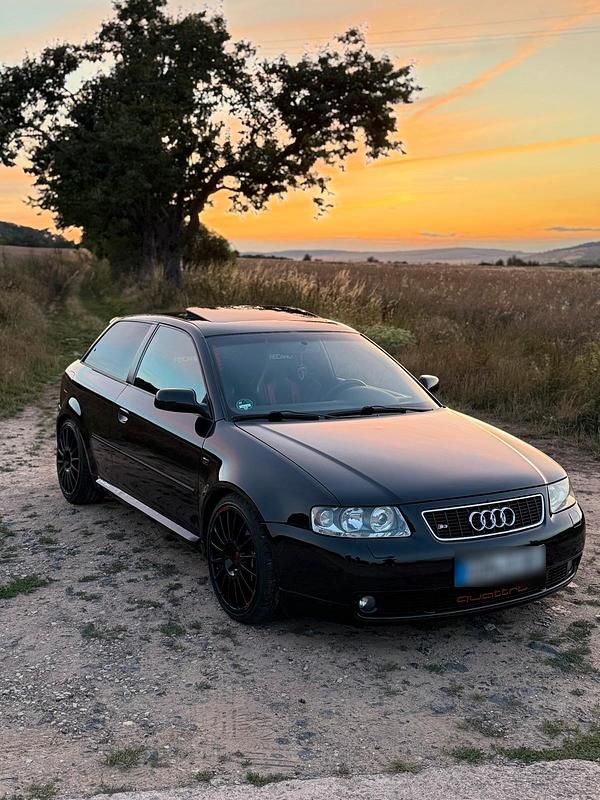 Second-hand Audi S3 290 CP (213 kW) 1999 Negru Hatchback