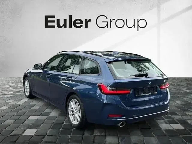 Gebraucht BMW 320e Sport Line 204 PS (150 kW) 2022 Blau Kombi