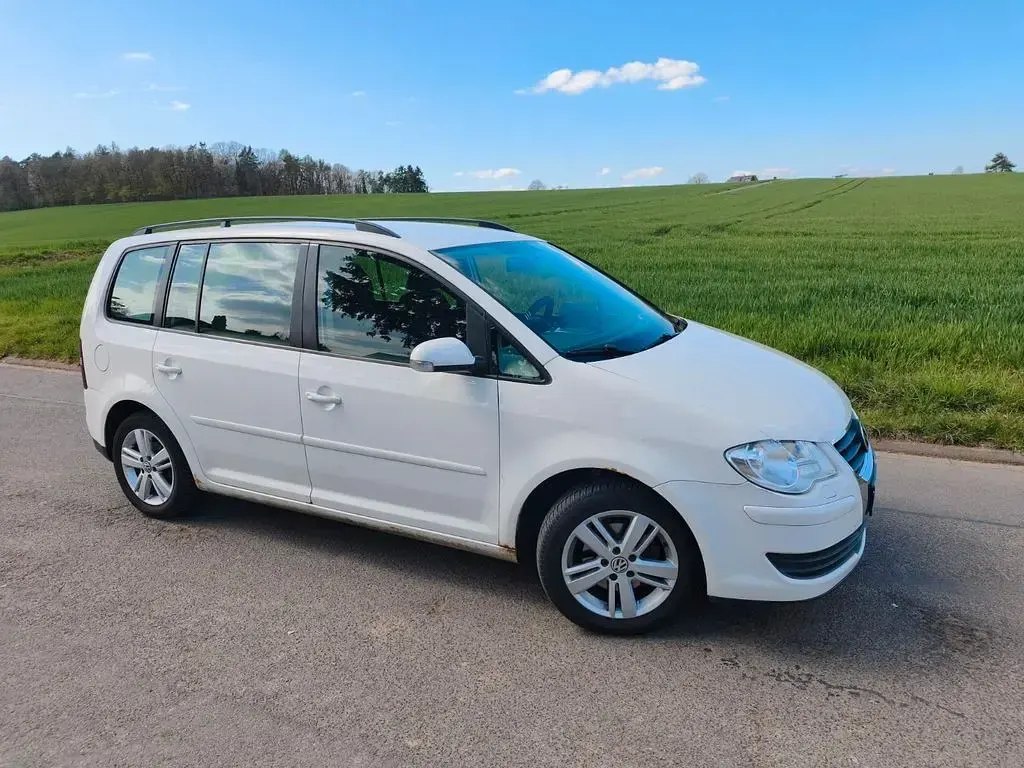 Gebraucht VW Touran United 140 PS (102 kW) 2008 Weiß Van / Kleinbus