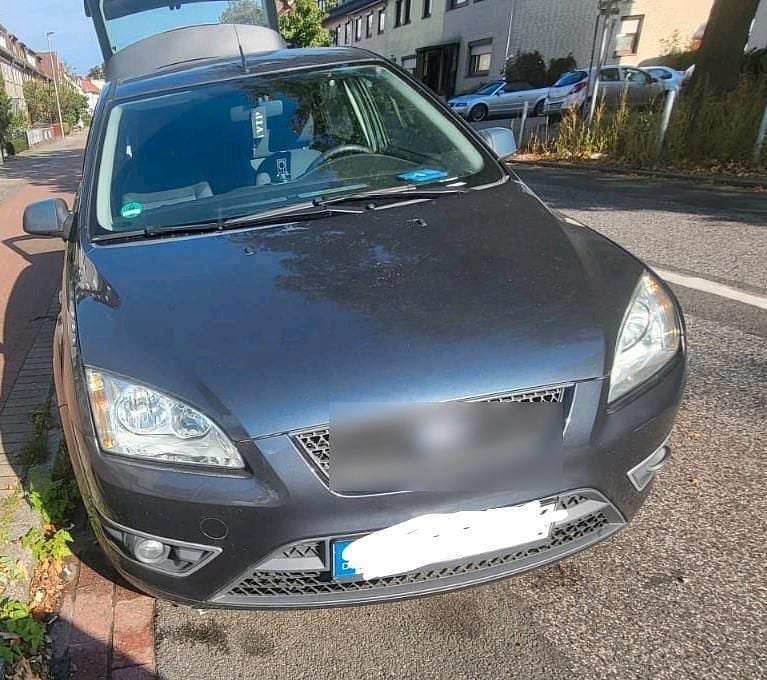 Andere farben Gebraucht 2005 Ford Focus Limousine | 1.300 € (Fairer Preis) - Bild 1/4