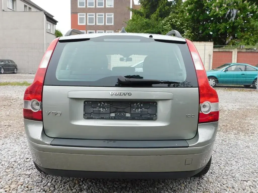 Gebraucht Volvo V50 Kinetic 109 PS (80 kW) 2007 Grün Kombi