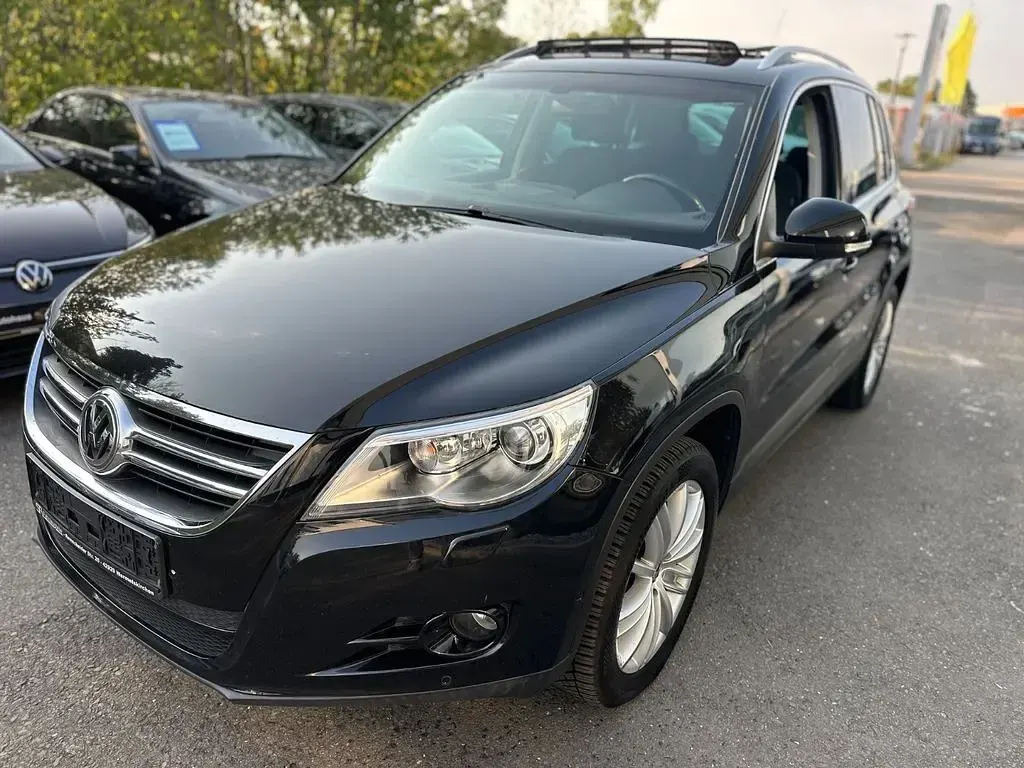 Gebraucht VW Tiguan Team 140 PS (102 kW) 2010 Schwarz SUV