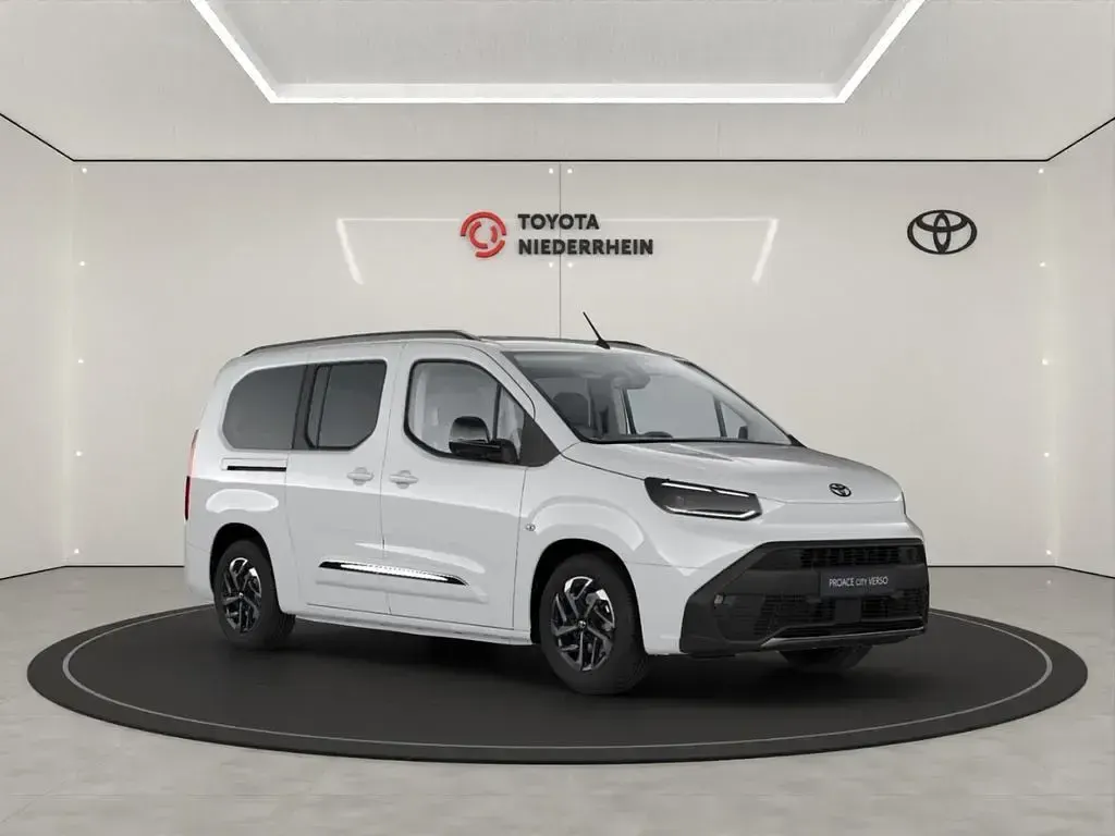 Neu Toyota Proace Verso City 110 PS (80 kW) 2026 Weiß Kombi