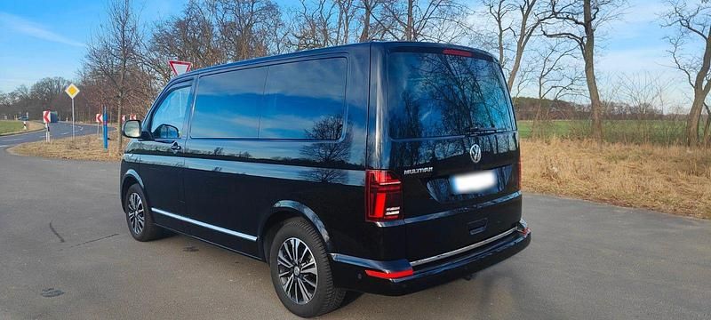 Usata VW Multivan 150 CV (110 kW) 2021 Nero Monovolume