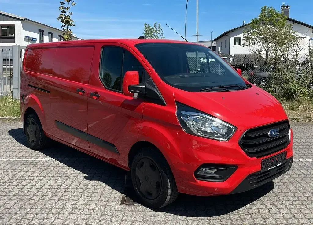 Usata Ford Transit Custom 131 CV (96 kW) 2022 Rosso Monovolume
