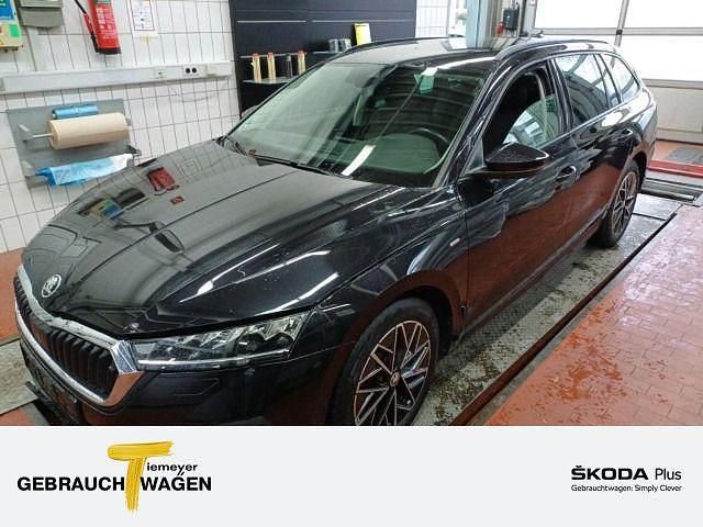 Schwarz Gebraucht 2022 Skoda Octavia Clever Kombi | 18.490 € (Superpreis) - Bild 1/2