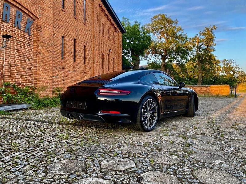 Gebraucht Porsche 911 Carrera 370 PS (272 kW) 2018 Schwarz