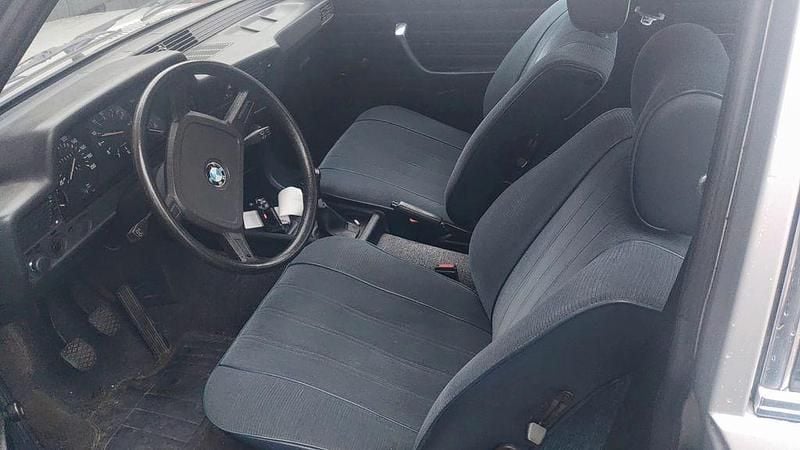 Gebraucht BMW 315 75 PS (55 kW) 1983 Grau Kleinwagen