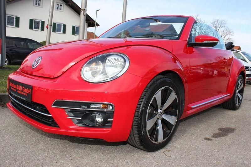 Gebraucht VW Beetle Cabriolet Design 105 PS (77 kW) 2017 Rot Cabrio