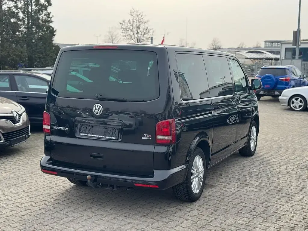 Gebraucht VW Multivan Cup 179 PS (131 kW) 2014 Deep black perleffekt Van / Kleinbus