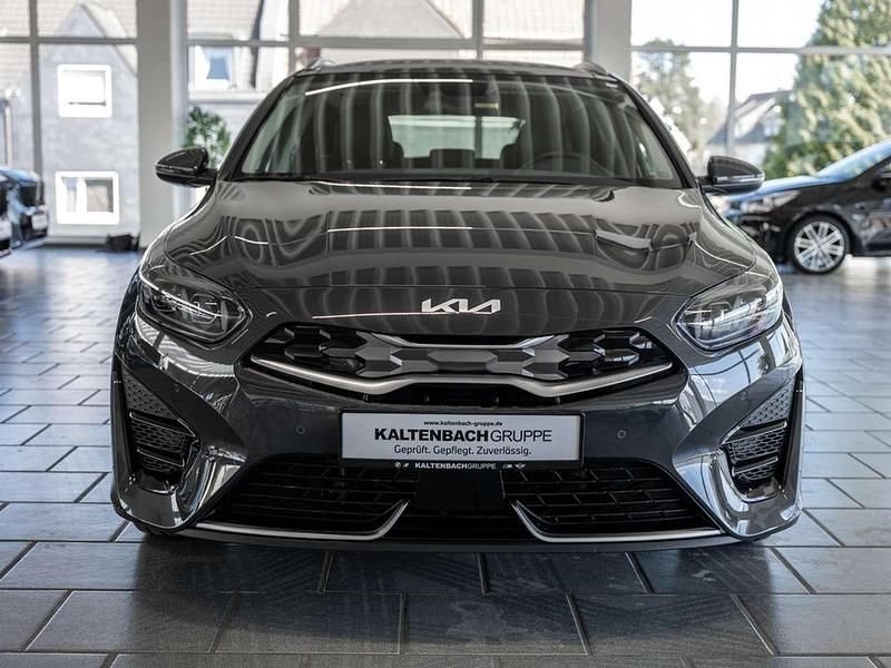 Gebraucht Kia Ceed 141 PS (103 kW) 2021 Schwarz Kleinwagen