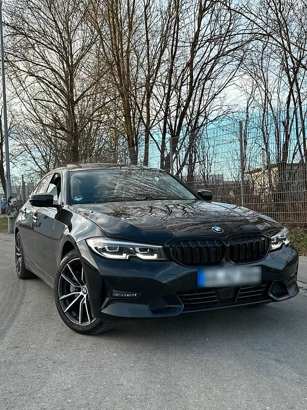 Gebraucht BMW 330 258 PS (189 kW) 2020 Schwarz Limousine