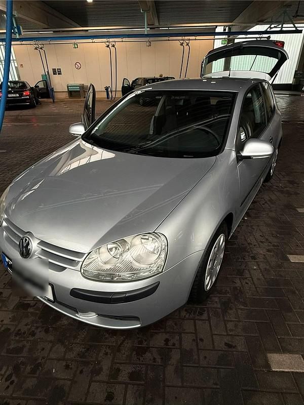 Gebraucht VW Golf IV 75 PS (55 kW) 2005 Silber Kleinwagen
