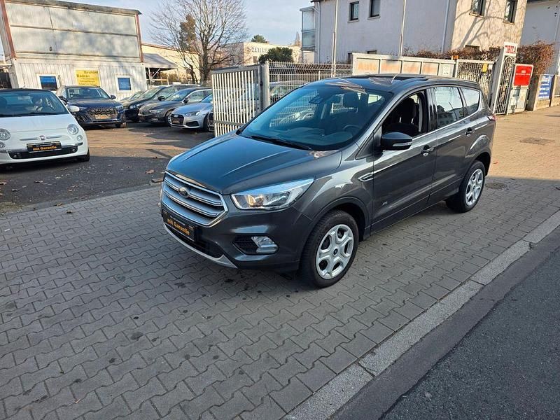 Gebraucht Ford Kuga Trend 182 PS (133 kW) 2018 Magnetic SUV