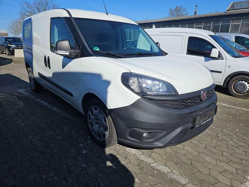 Gebraucht Fiat Doblò S 101 PS (74 kW) 2019 Weiß Van / Kleinbus