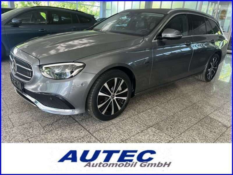 Selenitgrau metallicl (metallic) Gebraucht 2021 Mercedes E300 Kombi | 29.650 € (Fairer Preis) - Bild 1/4