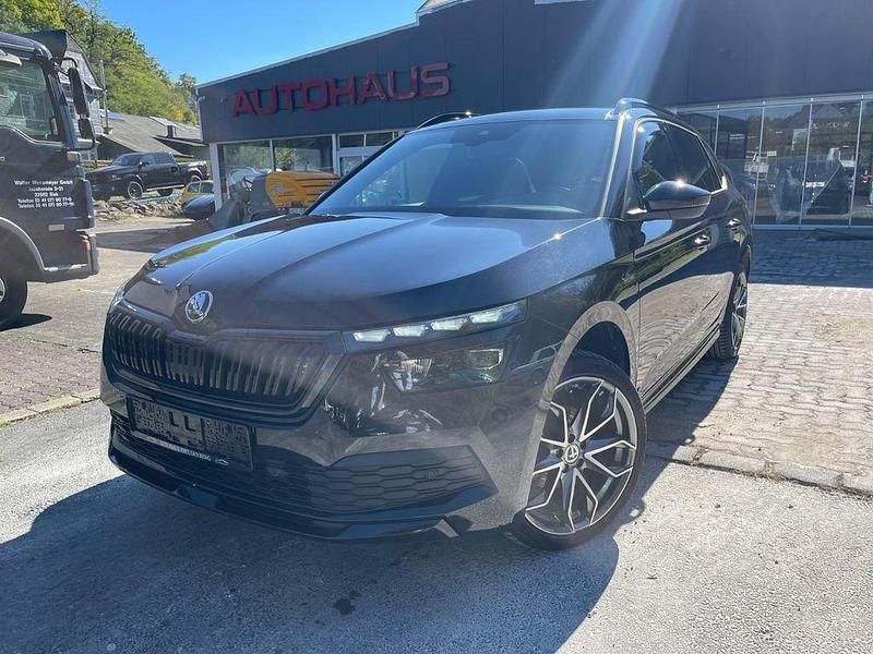 Schwarz Gebraucht 2021 Skoda Kamiq Monte Carlo SUV | 25.999 € (Fairer Preis) - Bild 1/4