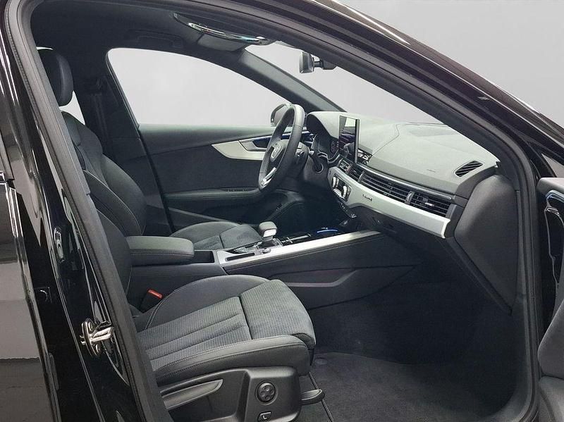 Gebraucht Audi A4 S-Line 204 PS (150 kW) 2025 Schwarz Kombi