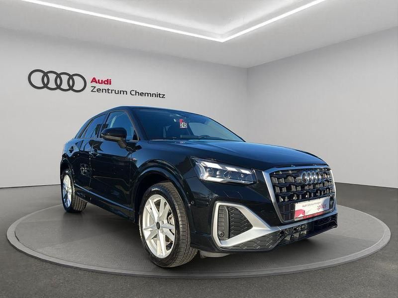 Gebraucht Audi Q2 S-Line 150 PS (110 kW) 2023 Mythosschwarz metallic SUV