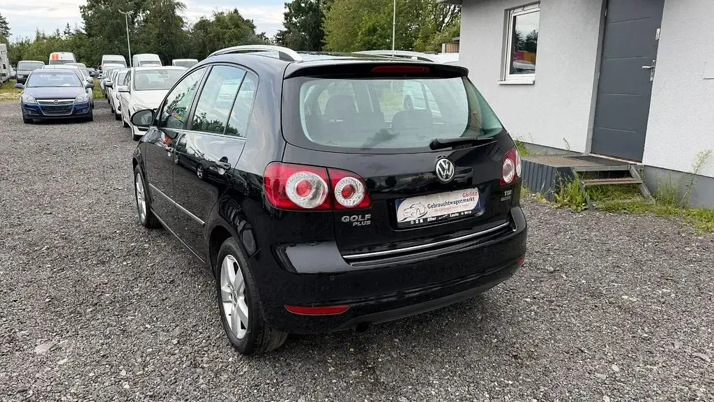 Gebraucht VW Golf VI 105 PS (77 kW) 2011 Schwarz Kleinwagen