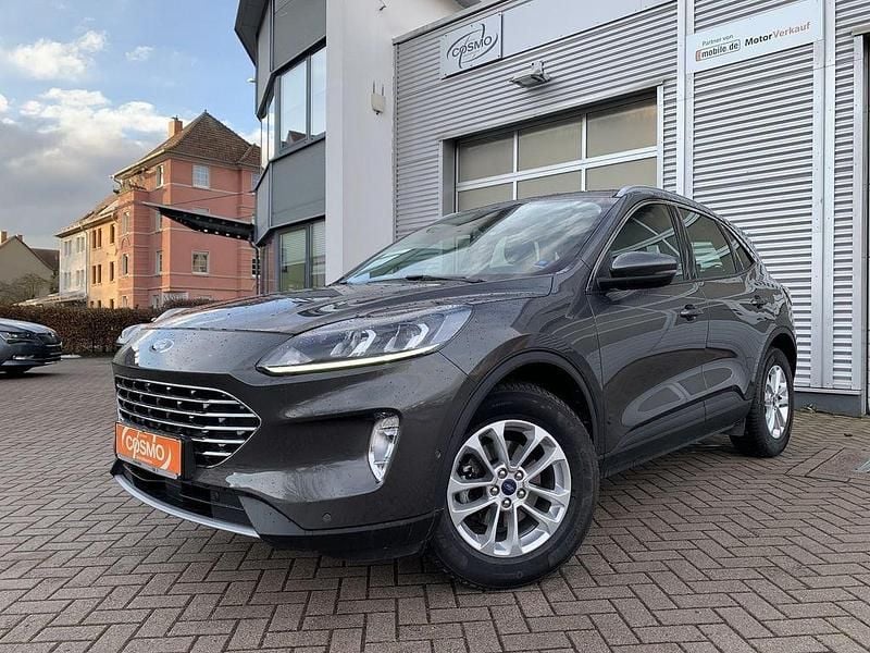 Gebraucht Ford Kuga Titanium 190 PS (139 kW) 2022 Grau SUV