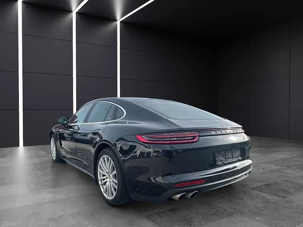 Gebraucht Porsche Panamera 4S 441 PS (324 kW) 2017 Schwarz Kleinwagen