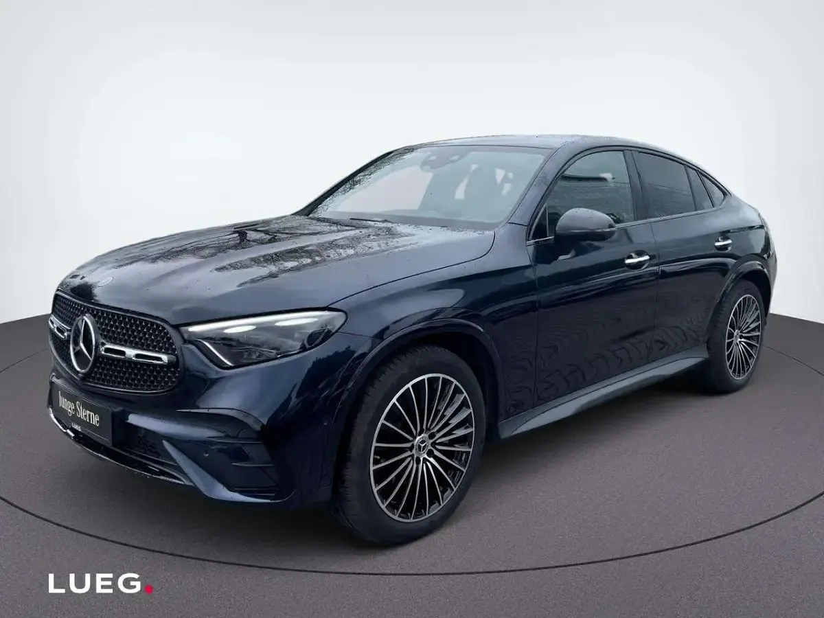 Gebraucht Mercedes GLC300 AMG 269 PS (197 kW) 2023 Metalliclack nautikblau SUV