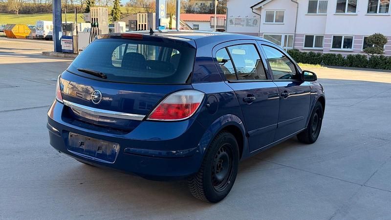 Gebraucht Opel Astra Edition 90 PS (66 kW) 2005 Blau Limousine