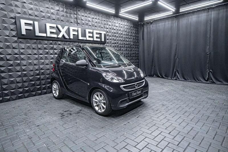 Schwarz Gebraucht 2014 Smart ForTwo Coupé Passion Coupé | 6.990 € (Fairer Preis) - Bild 1/4