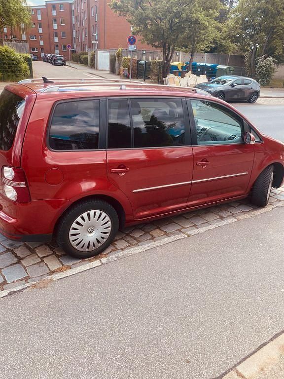 Gebraucht VW Touran Conceptline 140 PS (102 kW) 2009 Van / Kleinbus