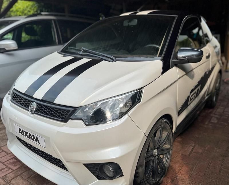 Weiß Gebraucht 2018 Aixam Coupe Coupé | 10.500 € (Etwas zu teuer) - Bild 1/4