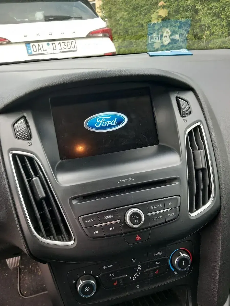 Gebraucht Ford Focus Business Edition 120 PS (88 kW) 2017 Schwarz Kombi
