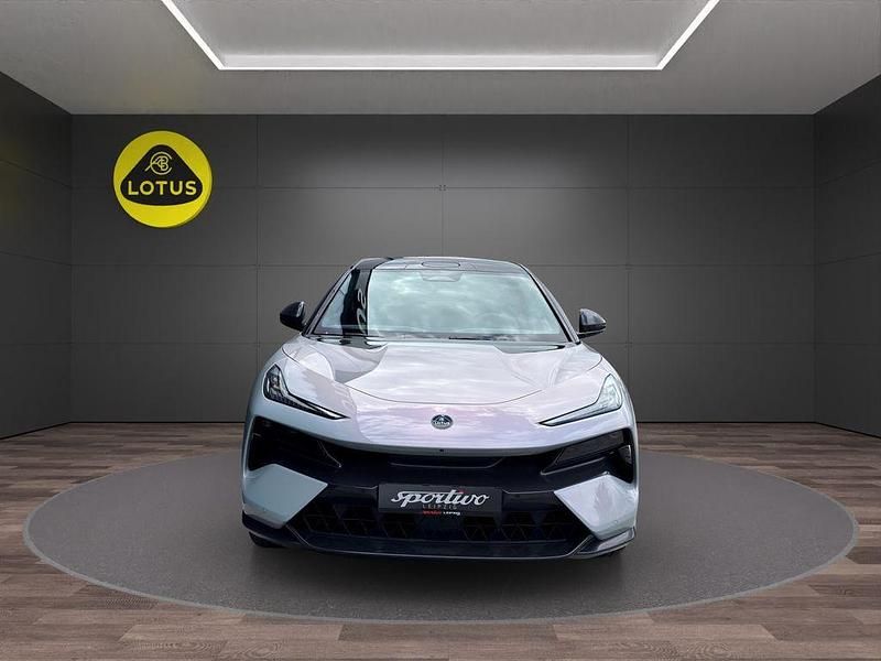 Neu Lotus Eletre 675 kW (918 PS) 2025 Blossom grey SUV