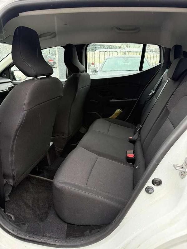 Gebraucht Dacia Sandero Essentiel 67 PS (49 kW) 2023 Gletscherweiss Kleinwagen